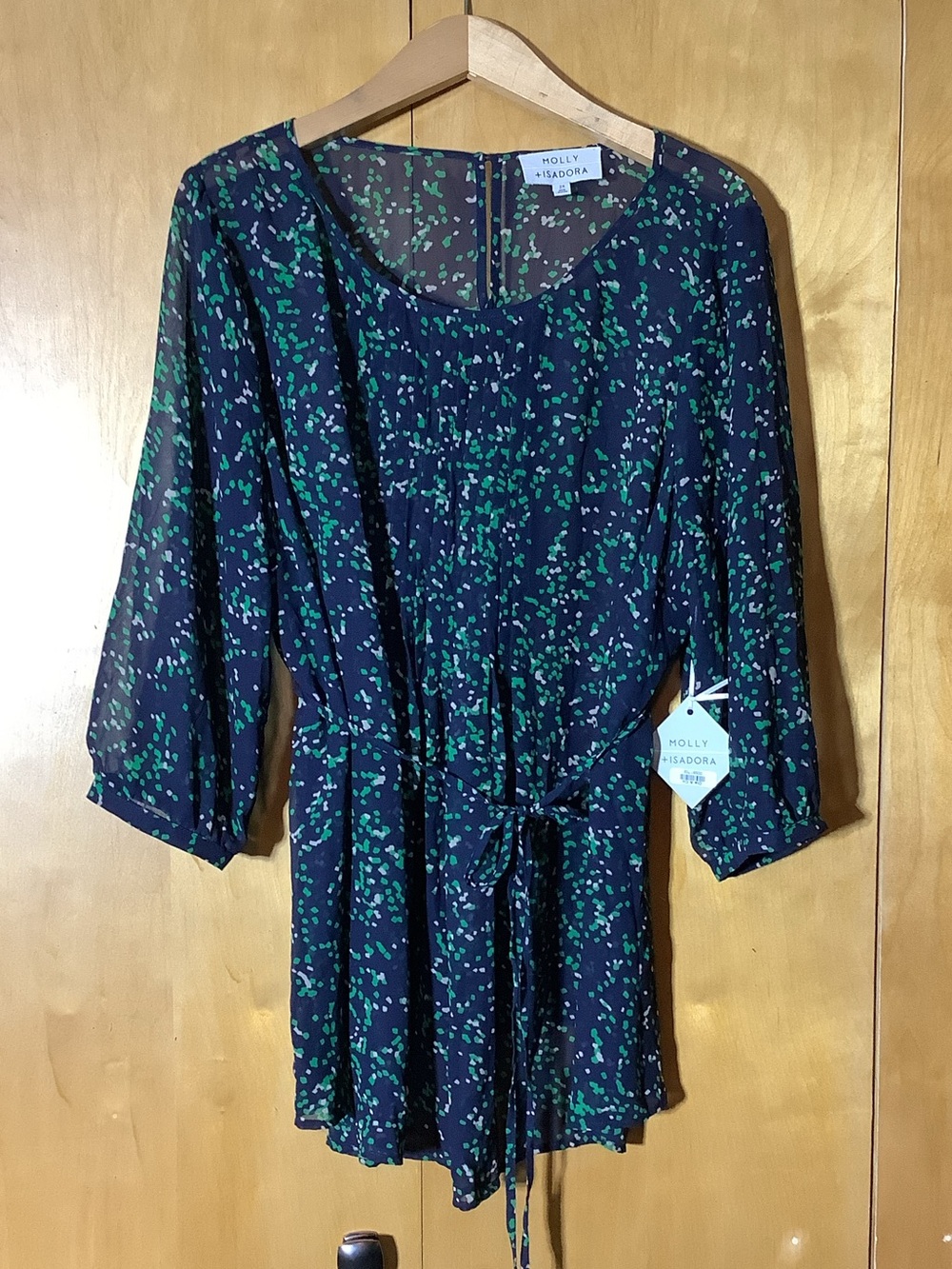 Molly+Isadora navy and green graphic sheer pleated tunic with tie, size 2X
